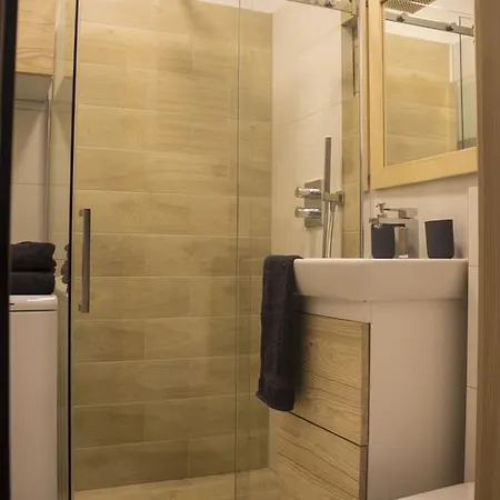 Zaciszny Apartament Pod Lasem * ソポト